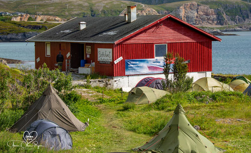 Sommer i Sørvær - Sørøyrocken - teltleir